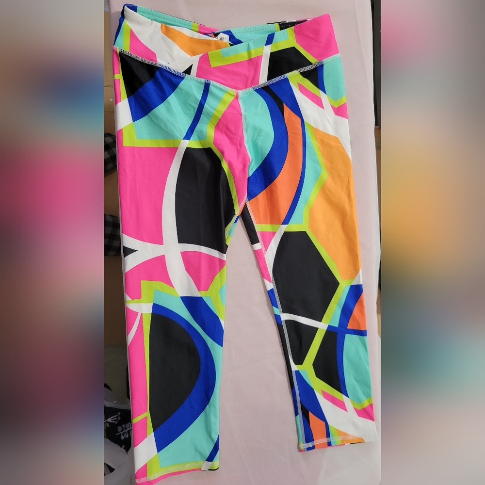 Cross mid waist Fabletics leggings